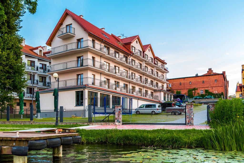 Hotel Huszcza Mragowo Exterior photo